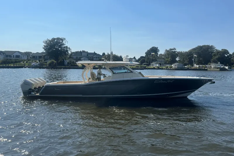 Slide: The Image of Scout 380 LXF 2020 - 10