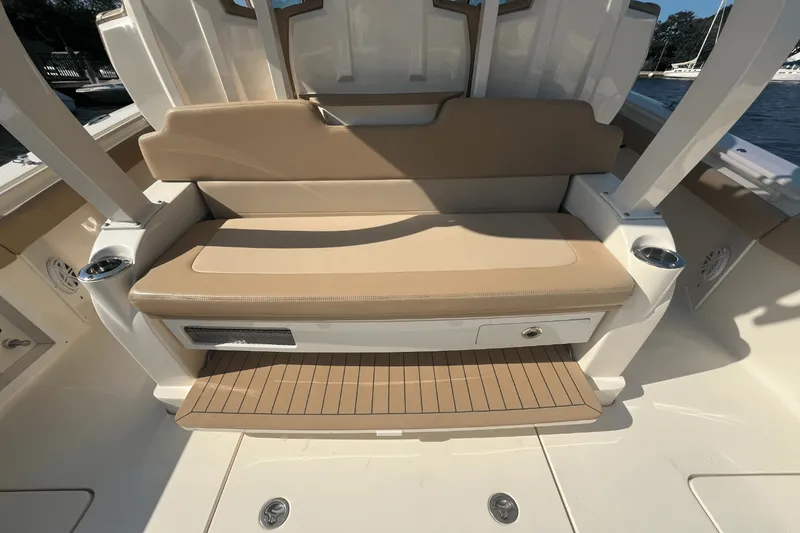 Slide: The Image of Scout 380 LXF 2020 - 22