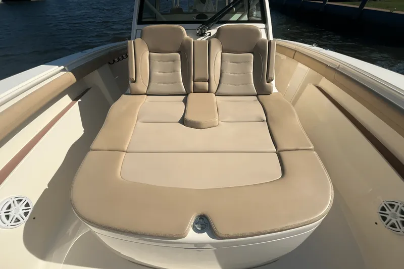 Slide: The Image of Scout 380 LXF 2020 - 27