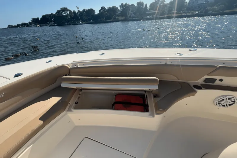 Slide: The Image of Scout 380 LXF 2020 - 30