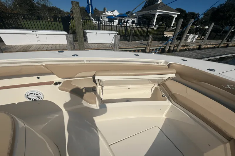 Slide: The Image of Scout 380 LXF 2020 - 31