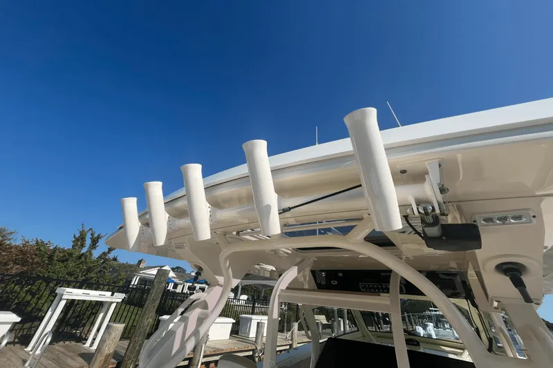 Slide: The Image of Scout 380 LXF 2020 - 44