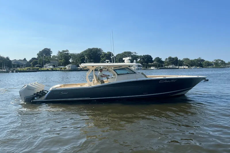 Slide: The Image of Scout 380 LXF 2020 - 8