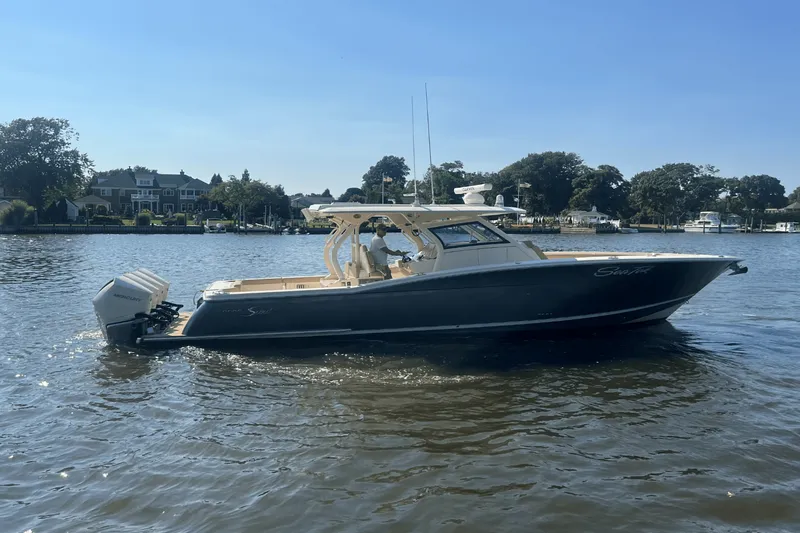 Slide: The Image of Scout 380 LXF 2020 - 9