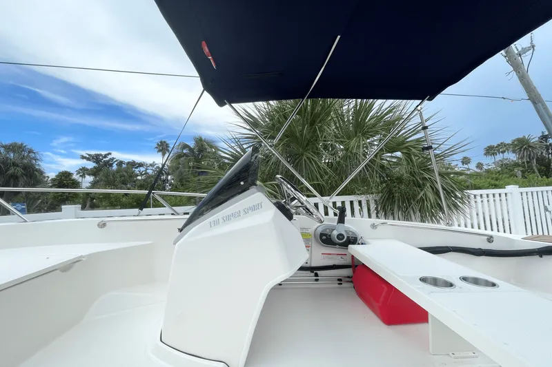 Slide: The Image of Boston Whaler 130 Super Sport 2026 - 9