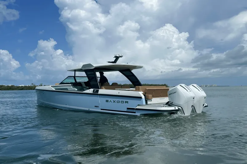 Slide: The Image of Saxdor 320 GTO 2025 - 17