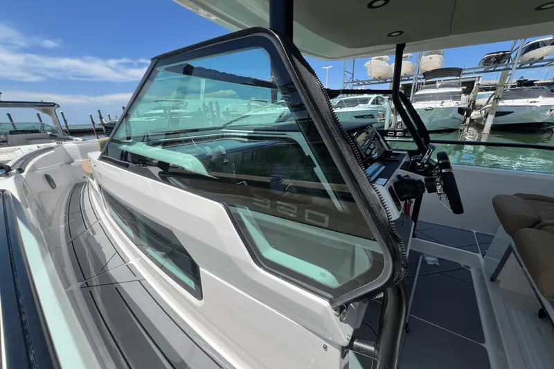 Slide: The Image of Saxdor 320 GTO 2025 - 34