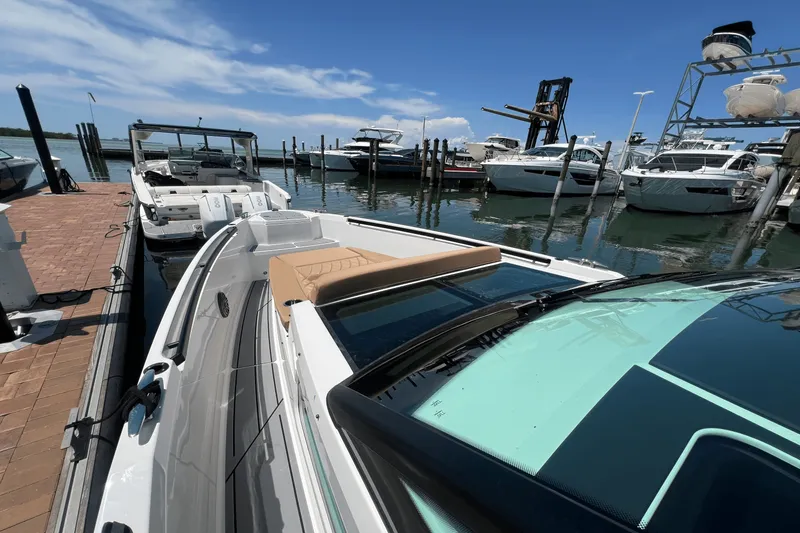 Slide: The Image of Saxdor 320 GTO 2025 - 35