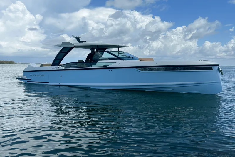 Slide: The Image of Saxdor 320 GTO 2025 - 4