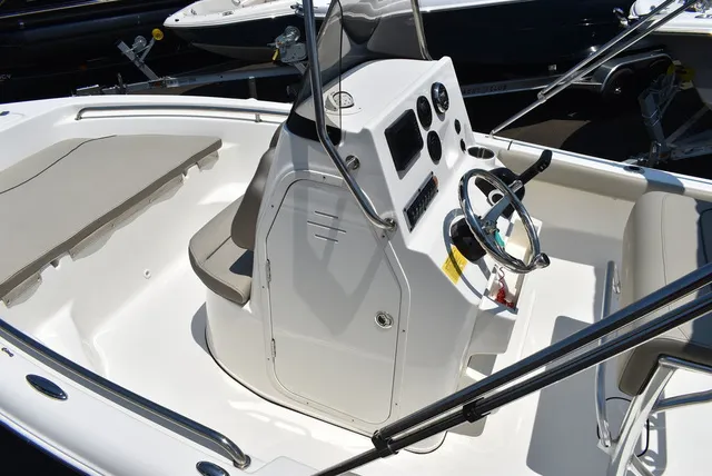 Slide: The Image of Key West Boats 189 FS 2023 - 16