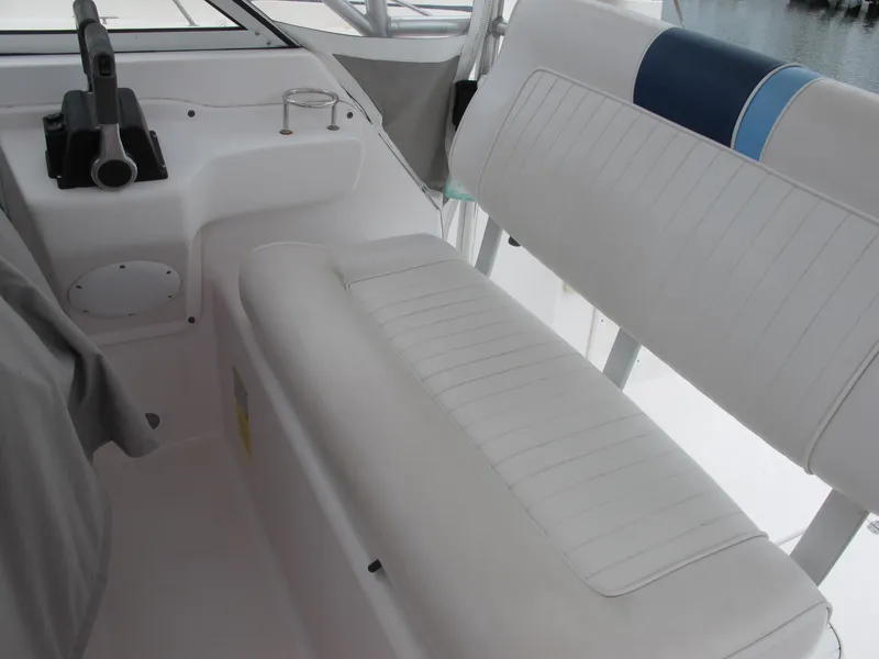 Slide: The Image of Double Helm Seat - 18