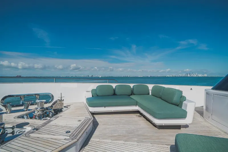 Slide: The Image of Luxurious deck of 2023 Azimut Magellano 25 Metri yacht with ocean view. - 30