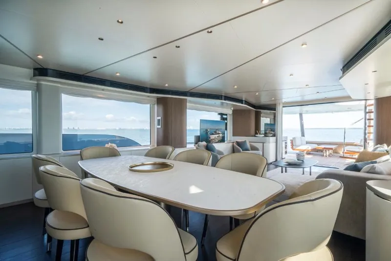 Slide: The Image of Azimut Magellano 25M 2023 - 50