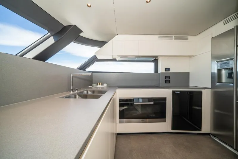 Slide: The Image of Azimut Magellano 25M 2023 - 54