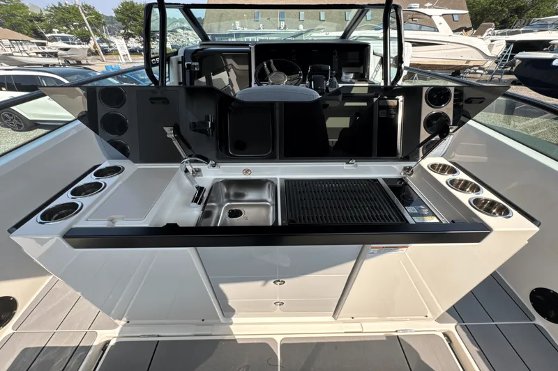 Slide: The Image of Saxdor 320 GTO 2025 - 13