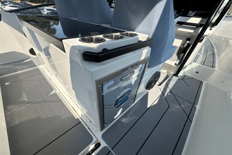 Slide: The Image of Saxdor 320 GTO 2025 - 16