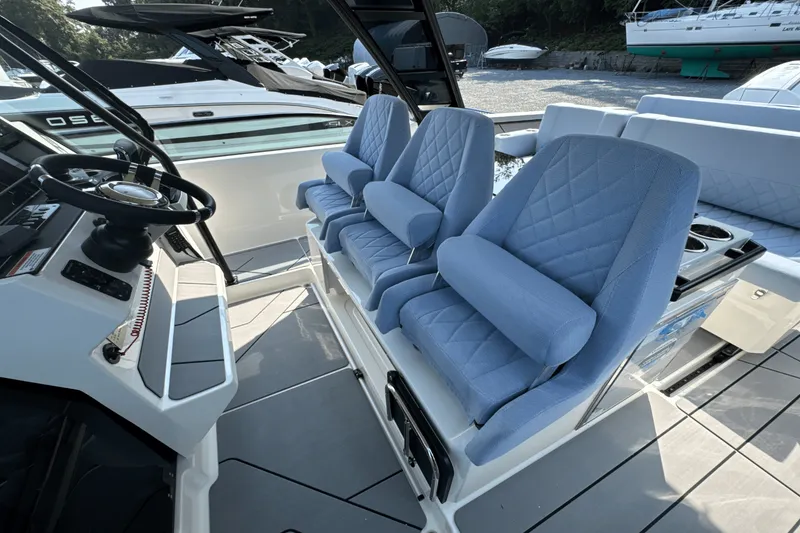 Slide: The Image of Saxdor 320 GTO 2025 - 20