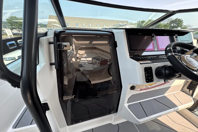 Slide: The Image of Saxdor 320 GTO 2025 - 28