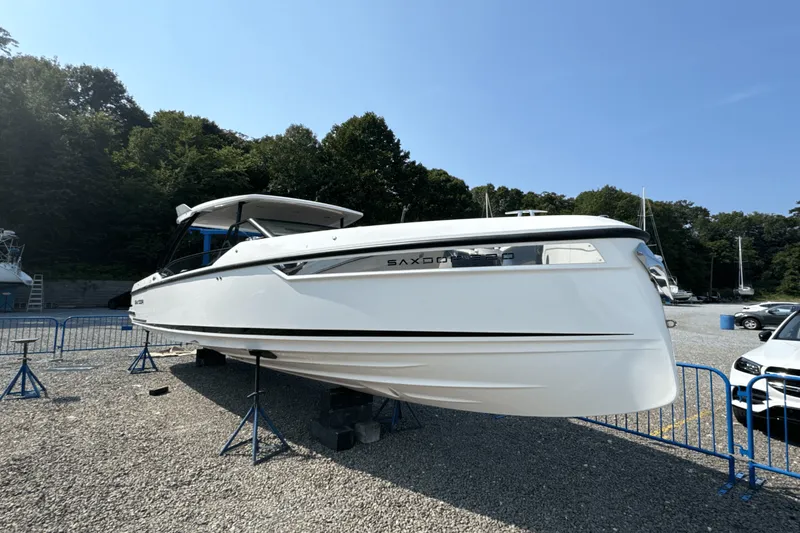 Slide: The Image of Saxdor 320 GTO 2025 - 3