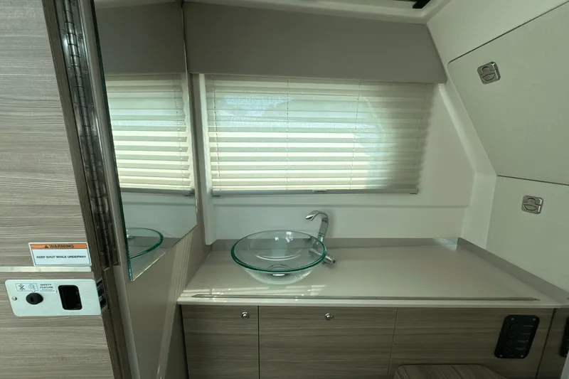 Slide: The Image of Saxdor 320 GTO 2025 - 35