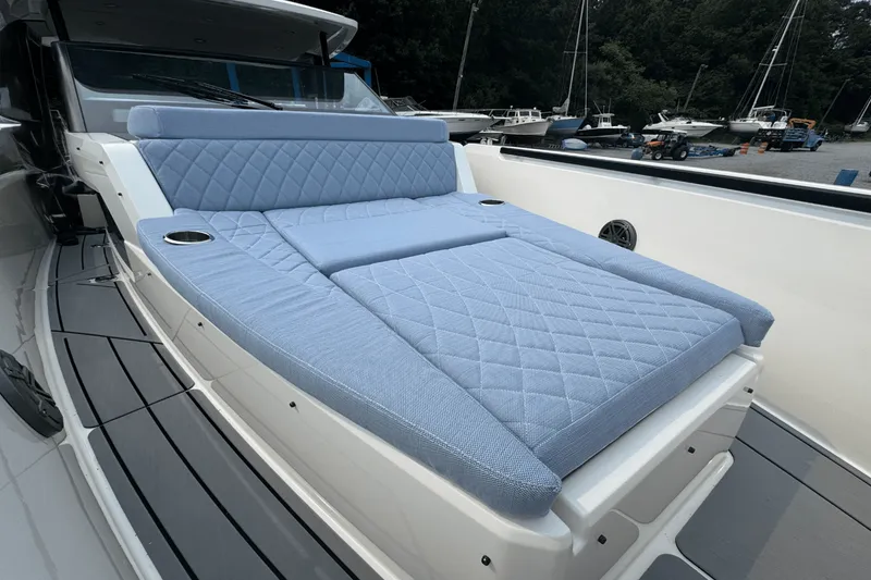 Slide: The Image of Saxdor 320 GTO 2025 - 42