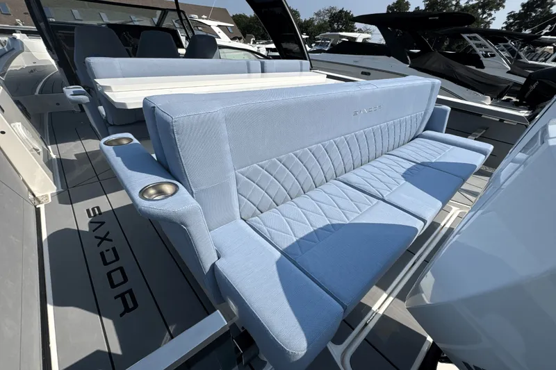 Slide: The Image of Saxdor 320 GTO 2025 - 7