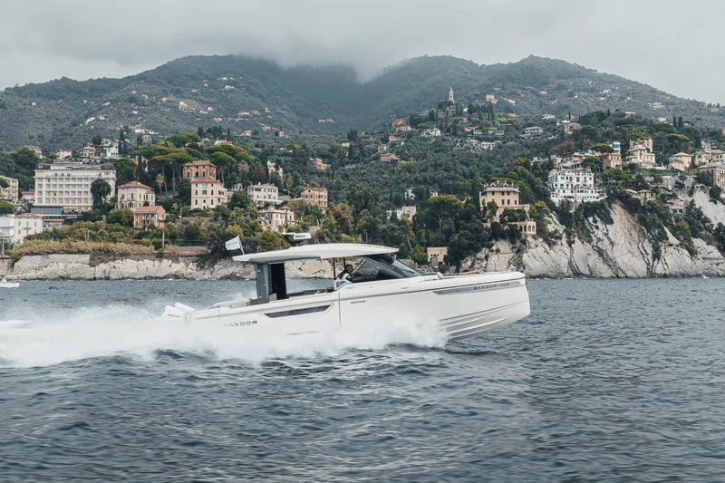 Slide: The Image of Saxdor 400 GTO 2025 - 62