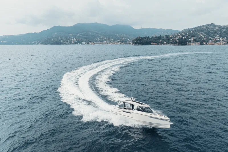 Slide: The Image of Saxdor 400 GTO 2025 - 72