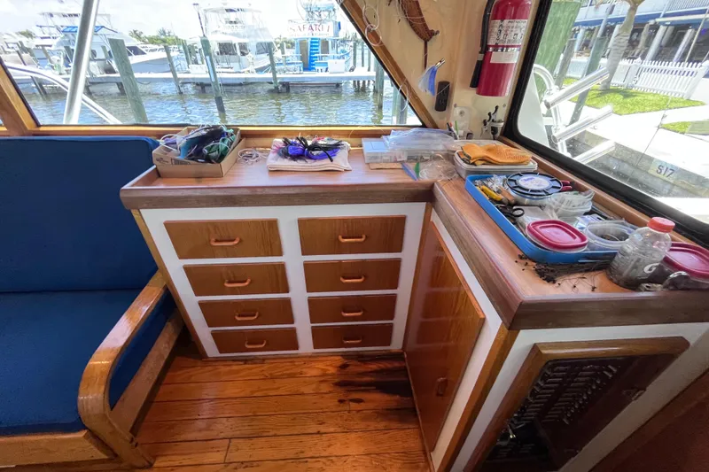 Slide: The Image of Breaux Brothers 44 CUSTOM SPORTFISH 1989 - 25