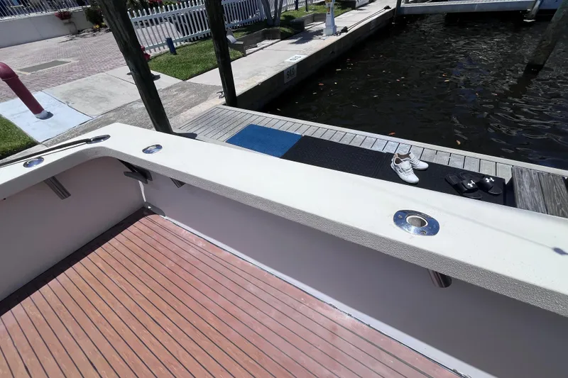 Slide: The Image of Breaux Brothers 44 CUSTOM SPORTFISH 1989 - 47