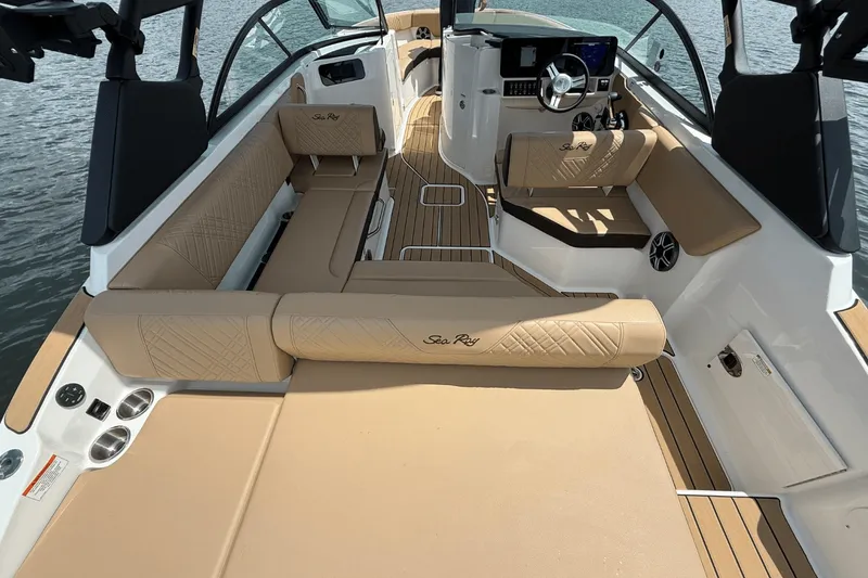 Slide: The Image of Sea Ray SDX 230 Surf 2026 - 11