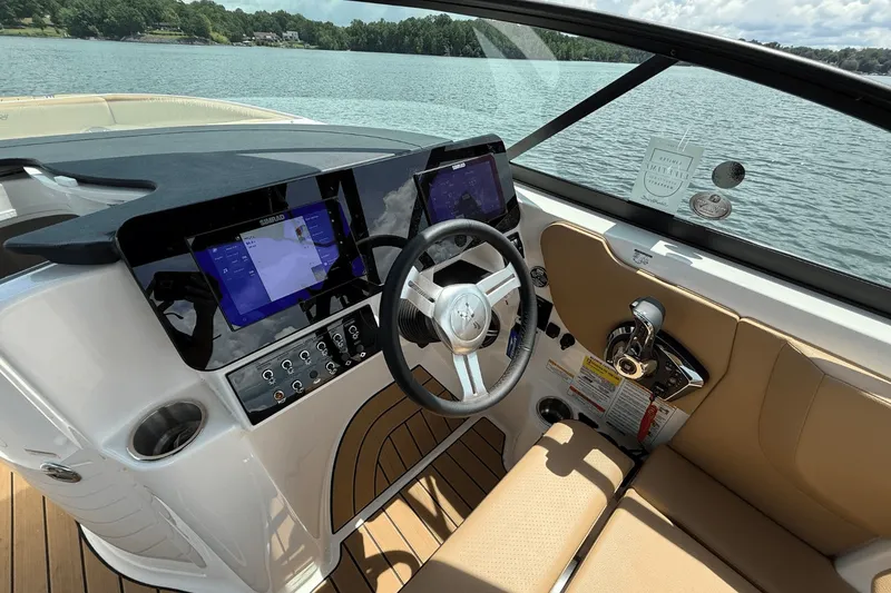 Slide: The Image of Sea Ray SDX 230 Surf 2026 - 20