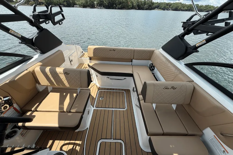 Slide: The Image of Sea Ray SDX 230 Surf 2026 - 21