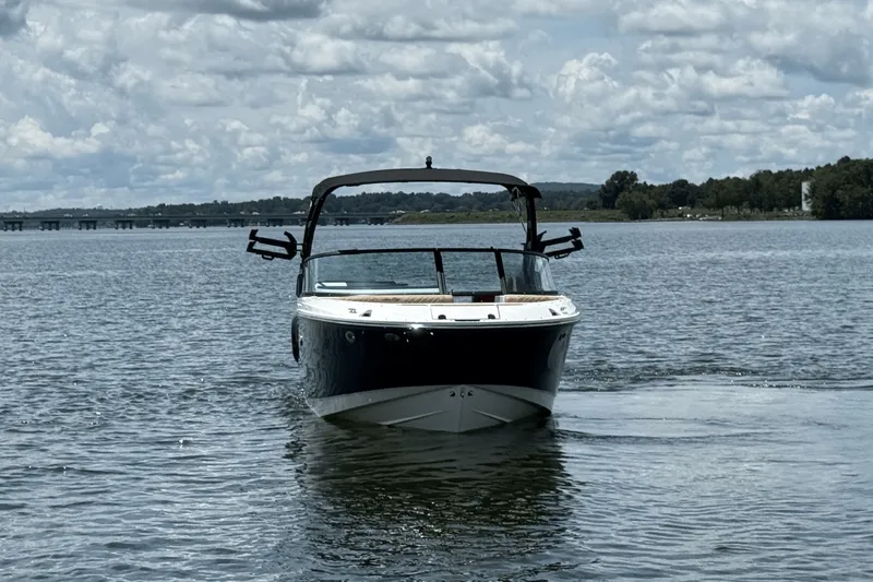 Slide: The Image of Sea Ray SDX 230 Surf 2026 - 3