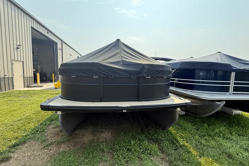 Slide: The Image of Harris 210CX 2024 - 1