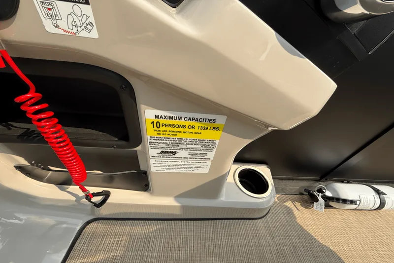 Slide: The Image of Harris 210CX 2024 - 16