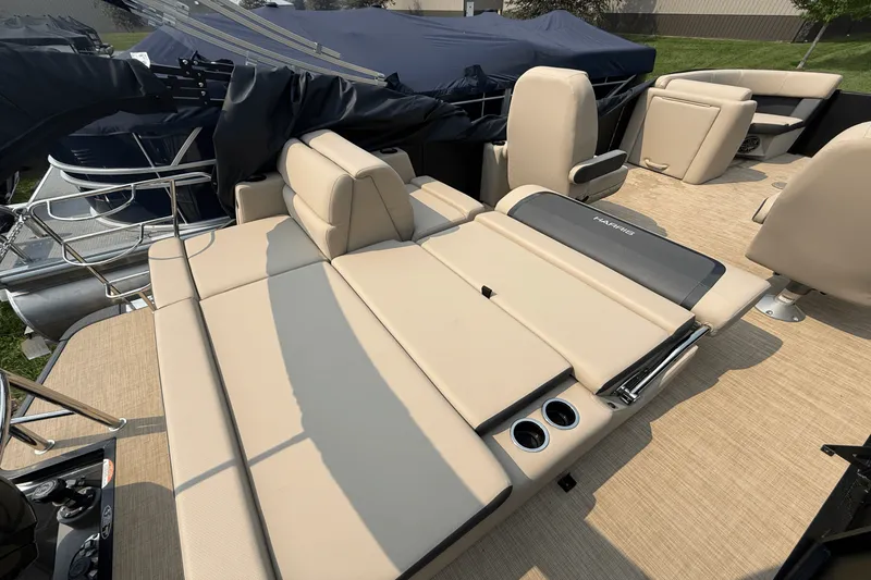 Slide: The Image of Harris 210CX 2024 - 20