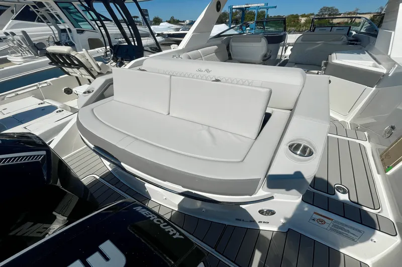 Slide: The Image of Sea Ray SLX 310 Outboard 2026 - 4