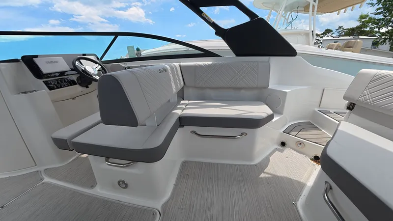 Slide: The Image of Sea Ray SDX 250 Outboard 2026 - 17
