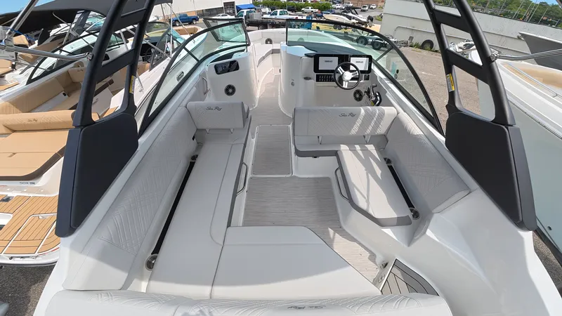 Slide: The Image of Sea Ray SDX 250 Outboard 2026 - 7