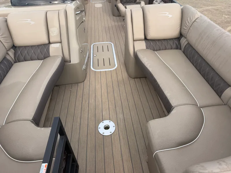 Slide: The Image of Bennington R23 2019 - 6