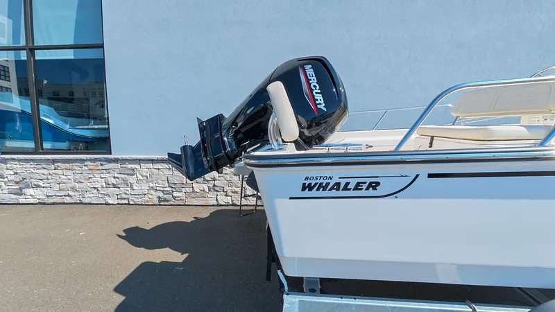 Slide: The Image of Boston Whaler 170 Montauk 2026 - 6