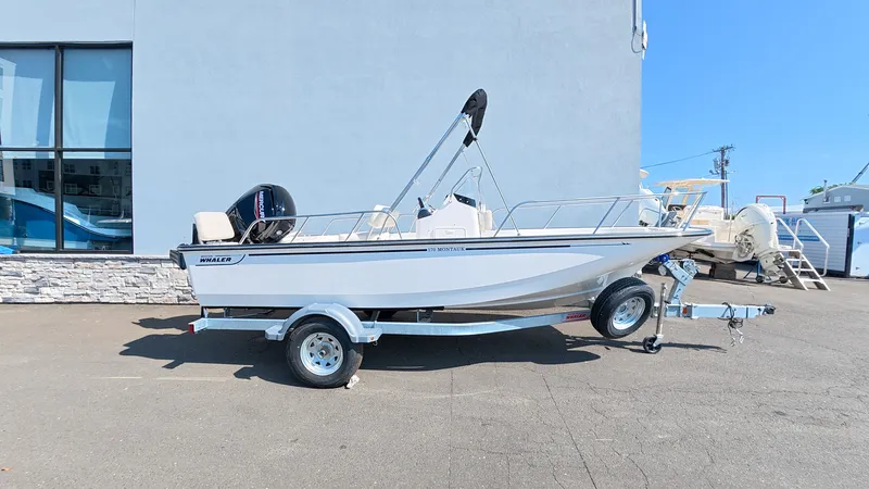 The Image of Boston Whaler 170 Montauk 2026 - 0