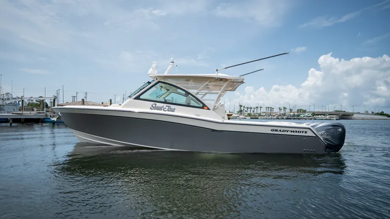 The Image of Grady-White 375 FREEDOM 2019 - 0