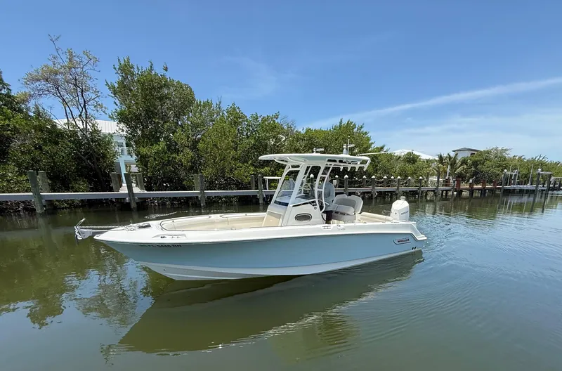 The Image of Boston Whaler 230 Outrage 2018 - 0