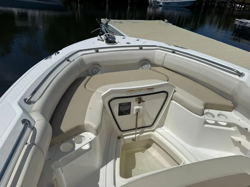 Slide: The Image of Boston Whaler 230 Outrage 2018 - 18