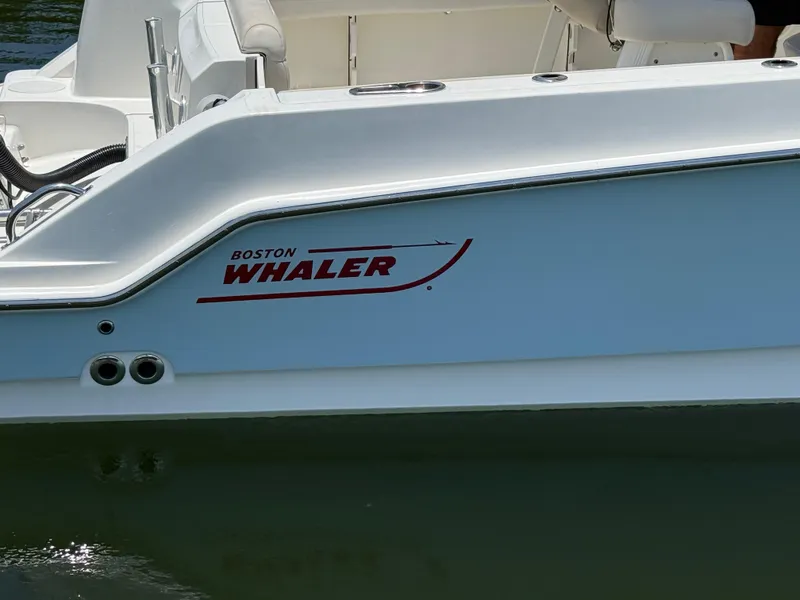 Slide: The Image of Boston Whaler 230 Outrage 2018 - 7