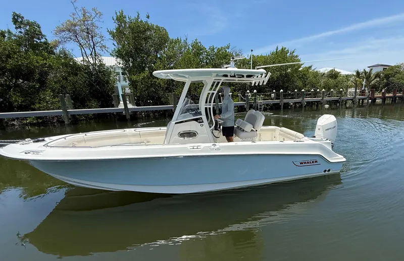 Slide: The Image of Boston Whaler 230 Outrage 2018 - 3