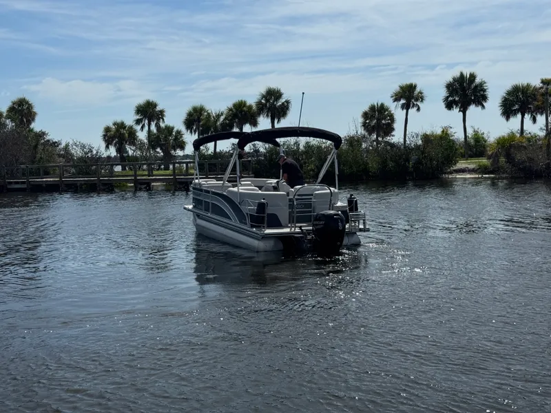 Slide: The Image of Harris Cruiser 210 2021 - 3