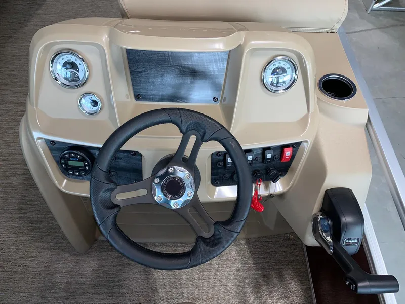 Slide: The Image of Starcraft LX22 R 2024 - 10